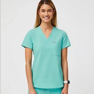 NWT Figs SET- Fresh Aqua